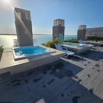 Apartamento Con Salida Al Mar